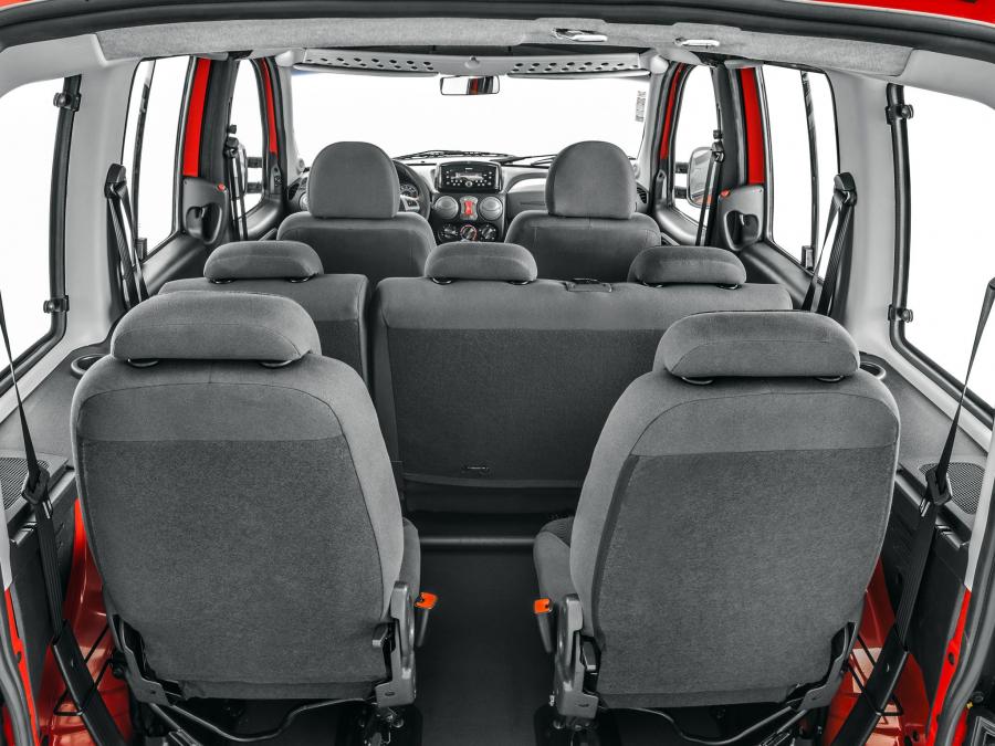  Fiat Doblo 2013 года  (BR) (фото 2 из 14)